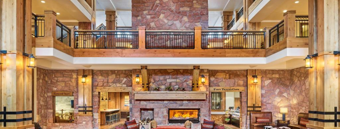 Lobby, Grand Summit Hotel