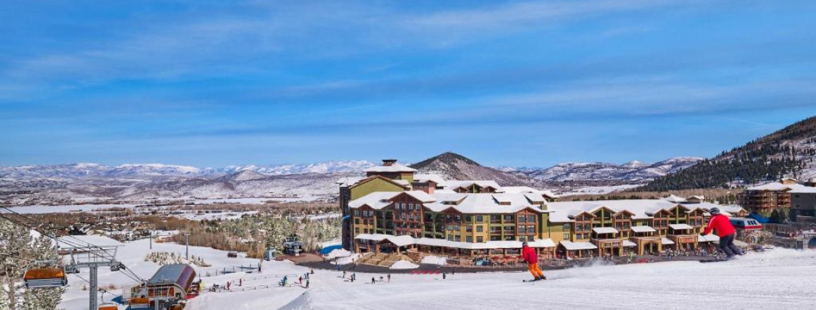 Skipiste, Grand Summit Hotel
