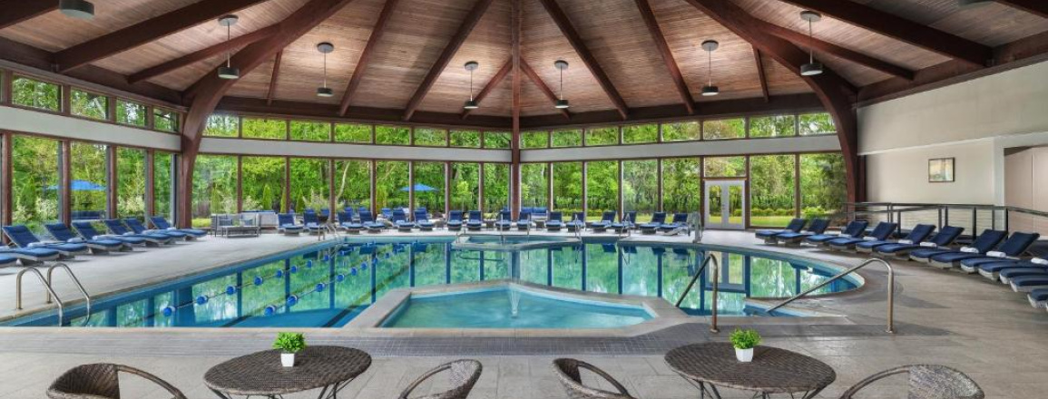 The Abbey Resort, Innenpool