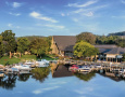 The Abbey Resort, Lage am See
