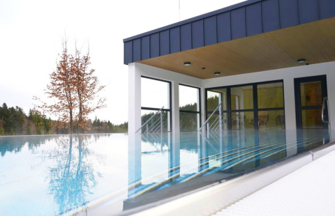 Wellnessfinder Gewinnspiel Mai 2026, Hotel des Monats, Waldhotel am Notschreipass, Skypool